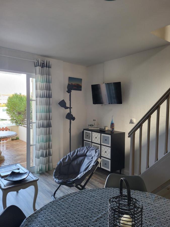 Villa Aux Capellans Sur La Marina Pour 4 Personnes Saint-Cyprien  Extérieur photo